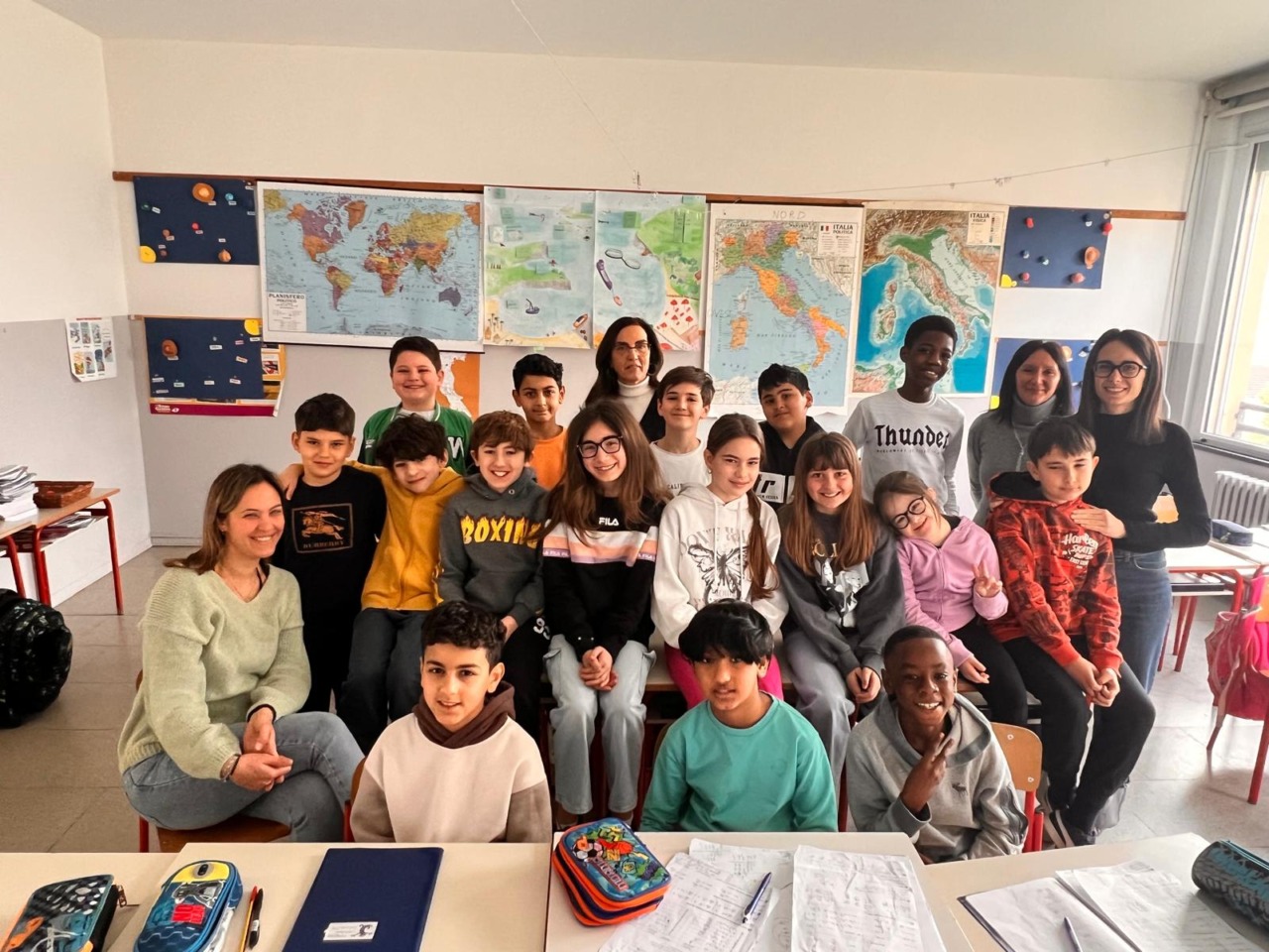 I bambini scrivono una lettera e la segreteria di Mattarella chiama a scuola