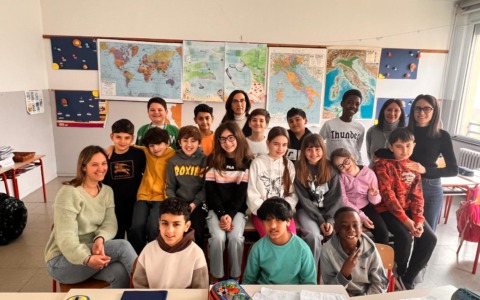 I bambini scrivono una lettera e la segreteria di Mattarella chiama a scuola