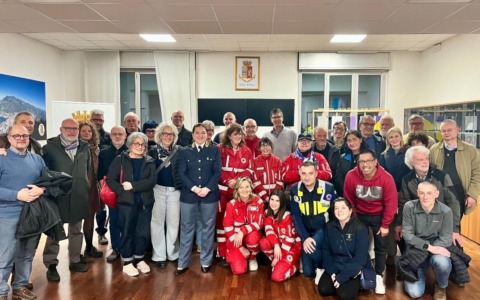 In Questura si parla di sicurezza: l’incontro con un gruppo di volontari