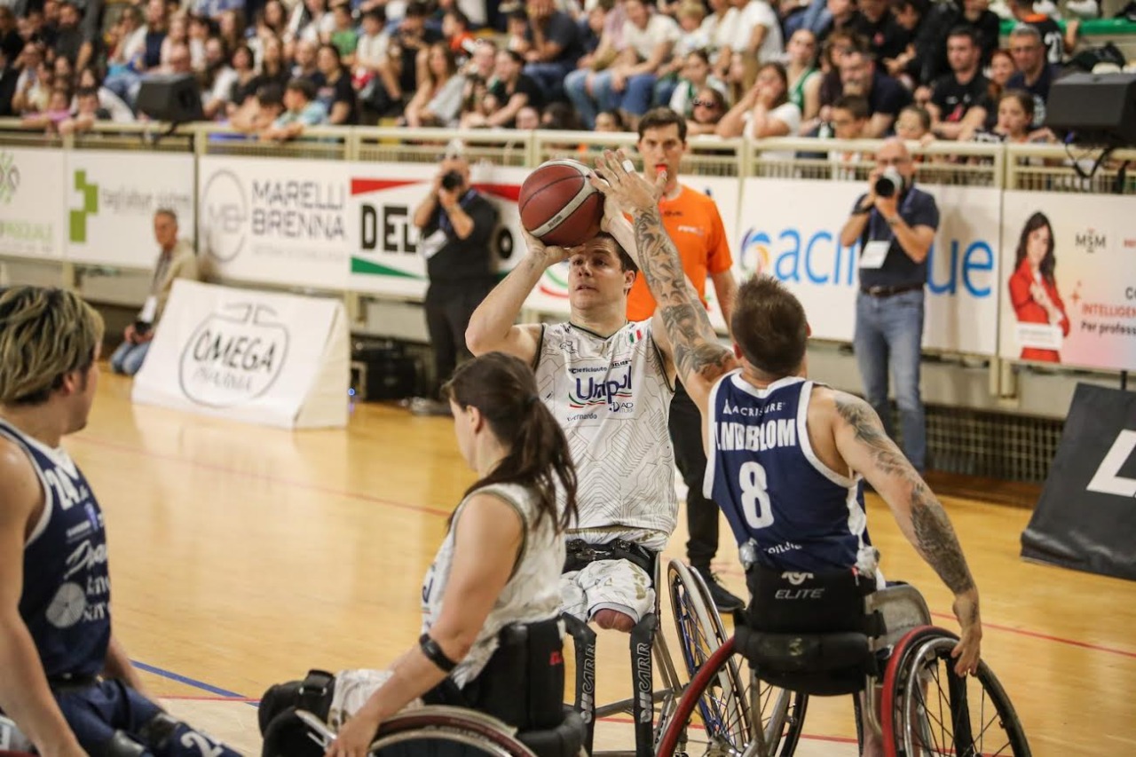 La Unipol cade in casa, vince Sassari in rimonta