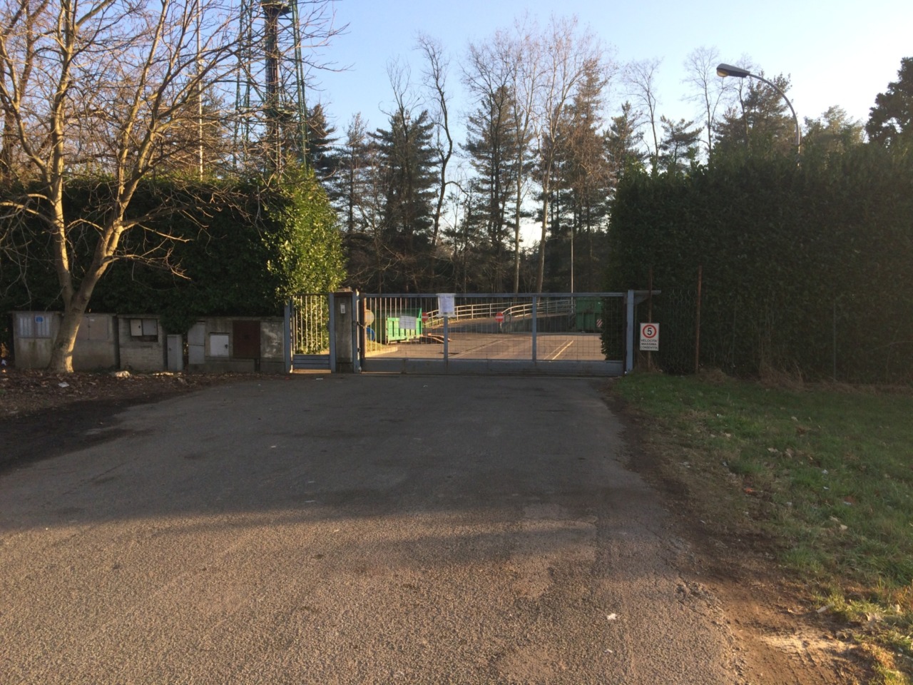 Piattaforma ecologica chiusa per quattro giorni