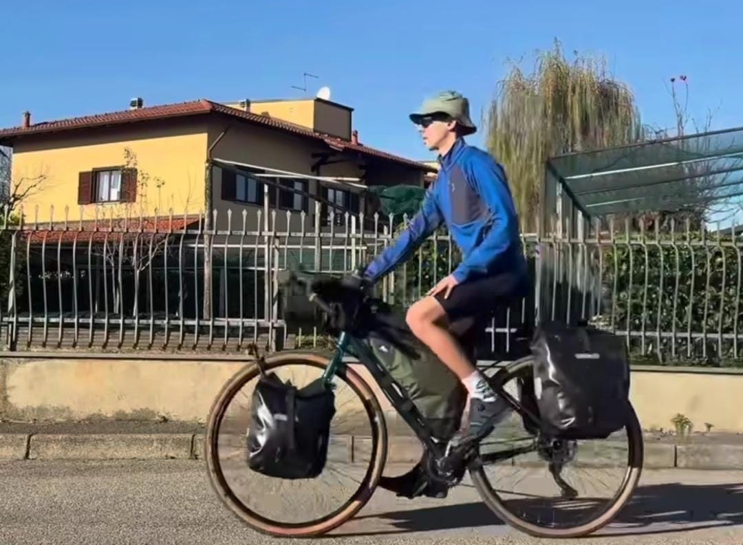 Ludovico farà il giro del mondo in bicicletta: “Sono emozionato”