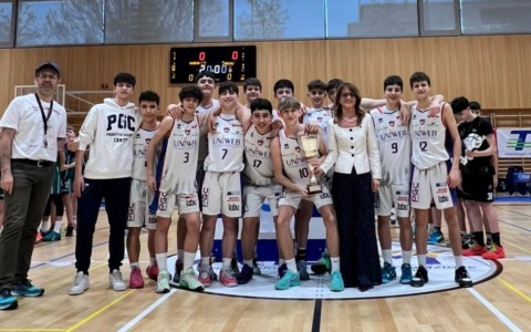 Pasqua trionfale per l’Uniweb Cantù U14 che vince il Torneo Internazionale di Massagno