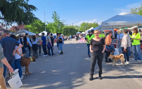 Mercatino del riuso: i bimbi protagonisti con i loro stand