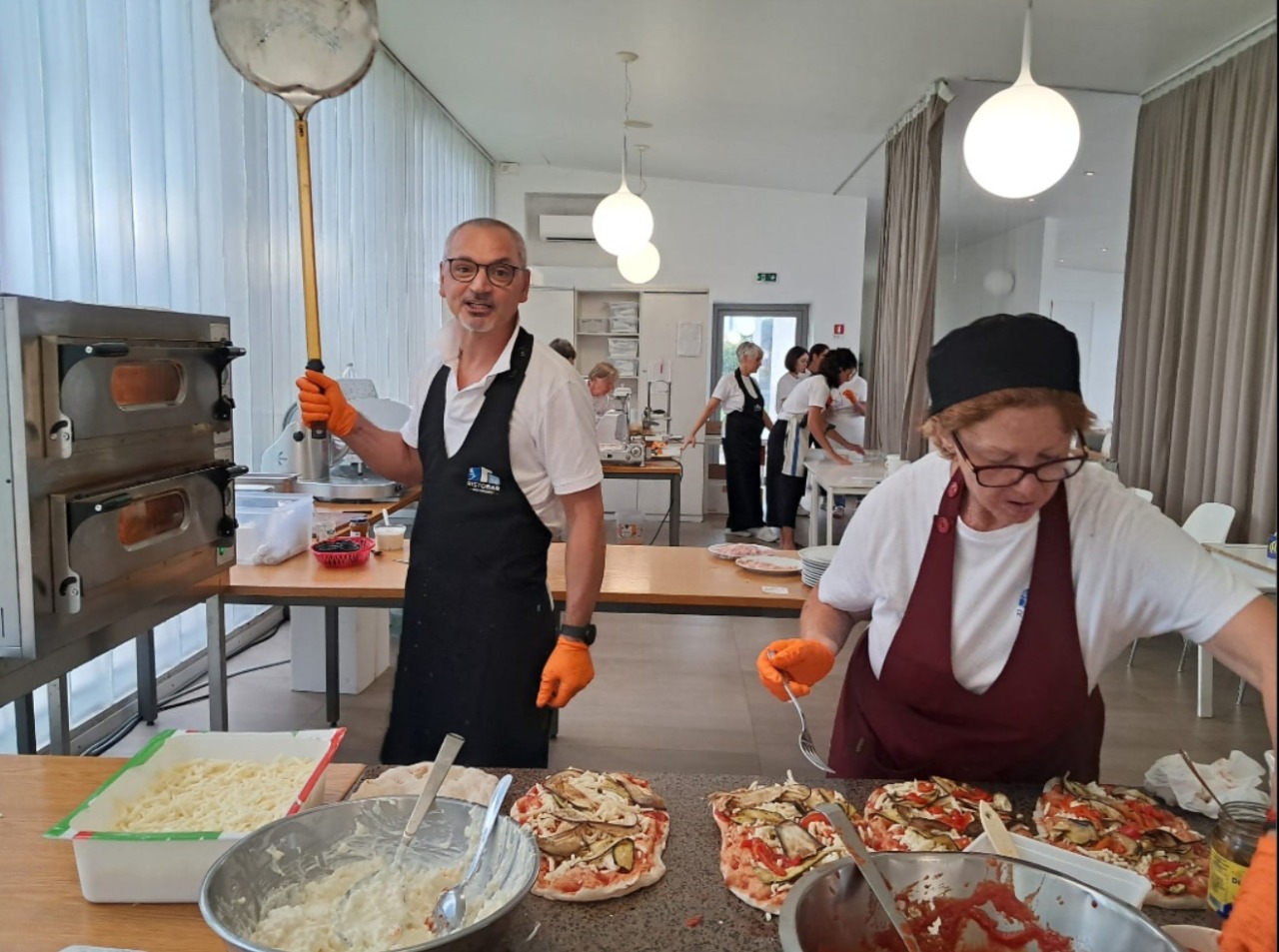 Va in pensione, niente regali dagli amici ma una donazione per il Noivoiloro