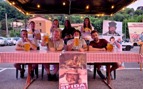 Ad Asso torna “Altrimenti ci Arrabbiamo” con la gara “Ce la giochiamo a birra e salsicce”