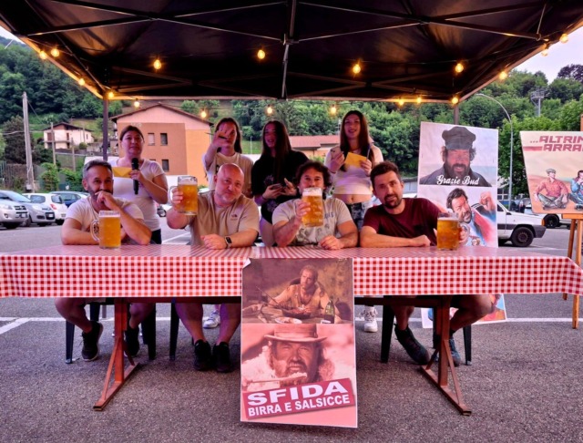 Ad Asso torna “Altrimenti ci Arrabbiamo” con la gara “Ce la giochiamo a birra e salsicce”