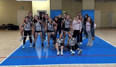 E’ nata “Comense Pink”, la svolta tutta rosa del basket lariano