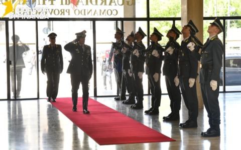 Il Comandante regionale in visita al Reparto Operativo Aeronavale di Como
