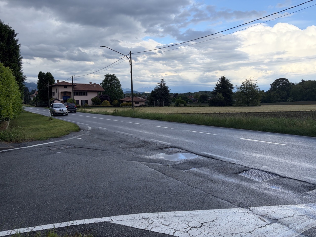 Nuova rotonda per rallentare le auto