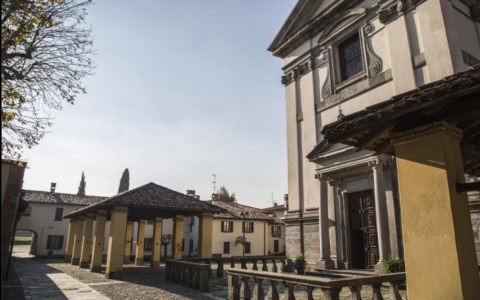 Raccolta fondi per il restauro del portone del santuario