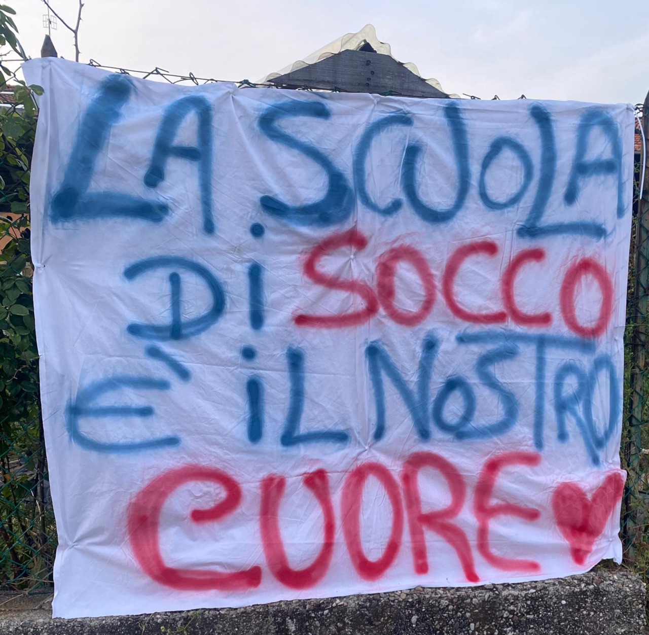 Striscioni scuola rodari Socco