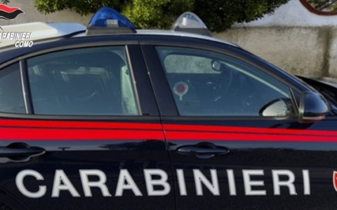 Maltrattava i famigliari e chiedeva loro soldi per la droga: arrestato