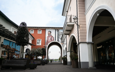 Franciacorta Designer Village, quando lo shopping incontra l’arte urbana