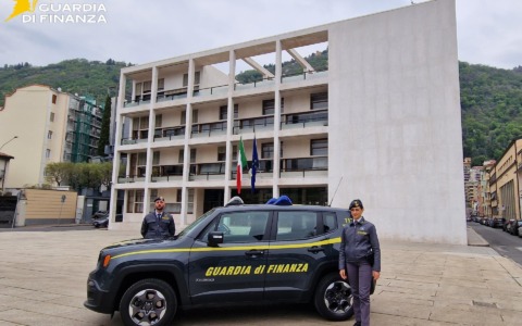 Controlli della Guardia di finanza nel Comasco: denunce e sanzioni