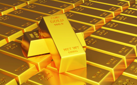 Tra sete pregiate e lingotti: perché anche Como guarda con attenzione al prezzo dell’oro