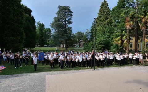Sfilata di bande per festeggiare i 150 anni del Corpo musicale olgiatese