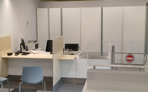 Lavori conclusi, riapre l’ufficio postale in versione Polis