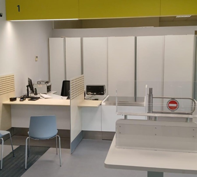 Lavori conclusi, riapre l’ufficio postale in versione Polis