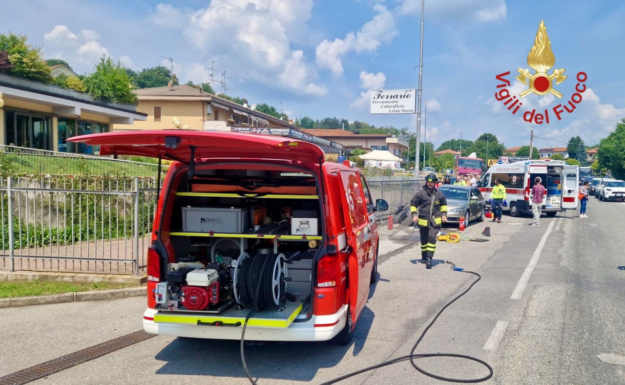 Paura ad Appiano Gentile, pedone travolto da una moto: è grave