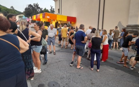 Questa sera “Arcellasco c’è”: la frazione si anima e fa festa