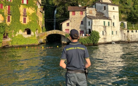 Controlli della Guardia di Finanza sul Lago, 7 multe per navigazione pericolosa