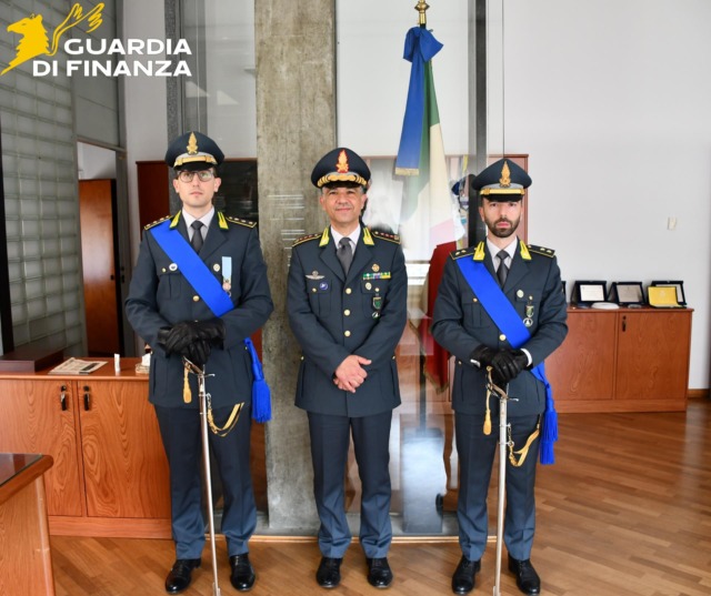 Guardia di Finanza di Menaggio, il Tenente Valerio Andrea Guarnera è il nuovo Comandante