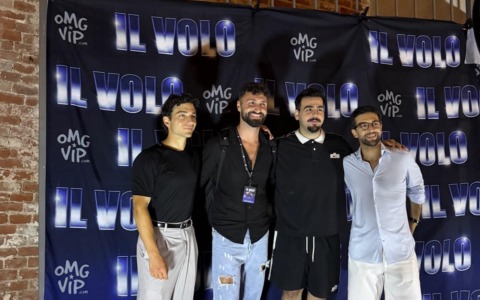 Applausi a Emmanuele Astorino in concerto con Il Volo
