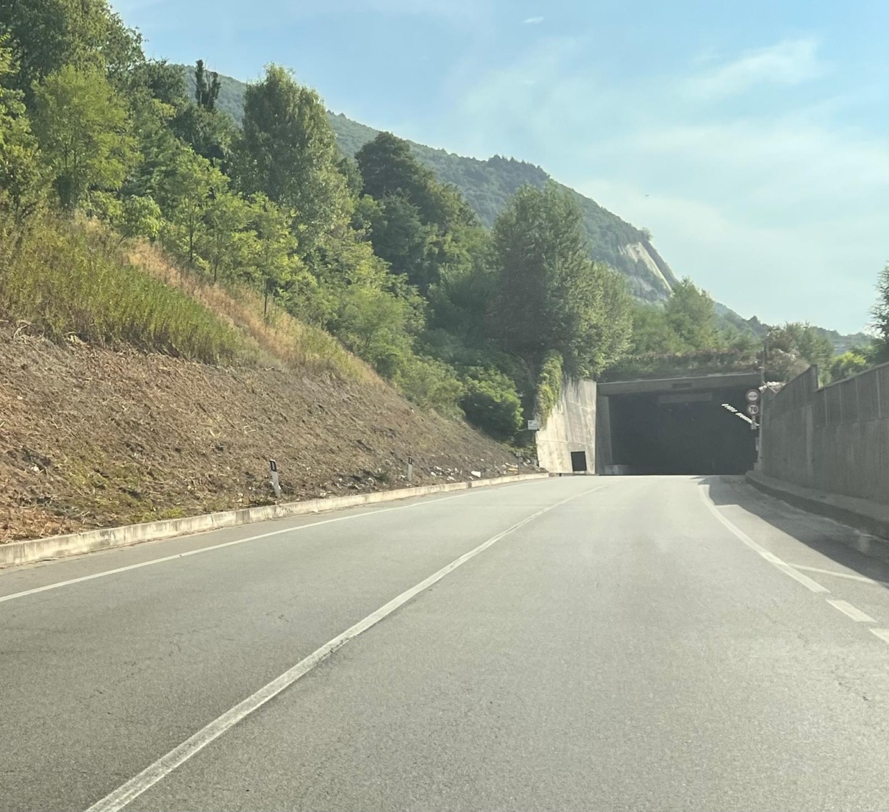 Galleria chiusa al traffico per manutenzione