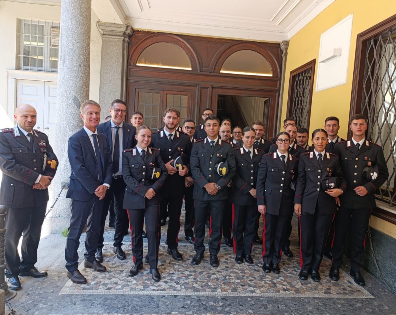 Sottosegretario e Prefetto incontrano i nuovi carabinieri comaschi