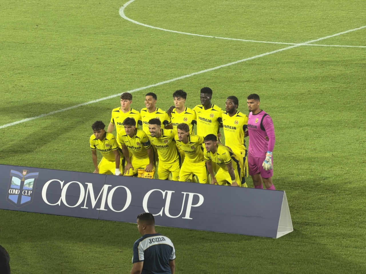 Como Cup 2026, foto di gruppo per il Villareal prima della partita contro il Como