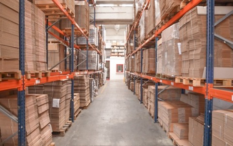 Ottimizzazione degli spazi in magazzino: la gestione intelligente del packaging
