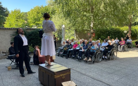 Opera in RSA, “Il Rigoletto” conquista la Residenza San Giovanni