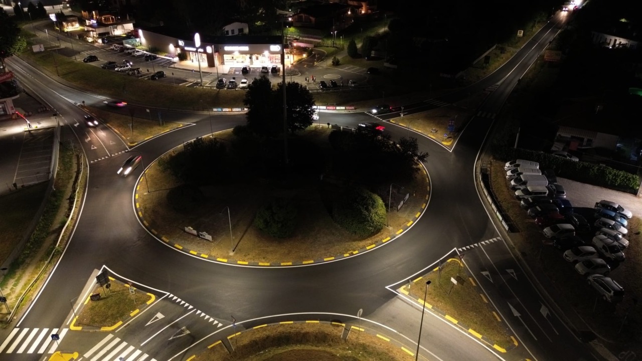 Nuova illuminazione per la rotatoria sulla provinciale