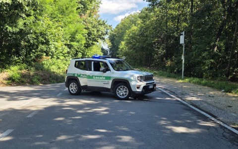 Alberi caduti per il maltempo, chiusa via della Resistenza
