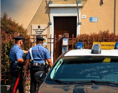 Denunciato 20enne per porto d’arma abusivo e detenzione ai fini di spaccio di stupefacenti