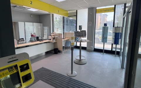 Riapre l’ufficio postale di Lurate Caccivio dopo i lavori Polis
