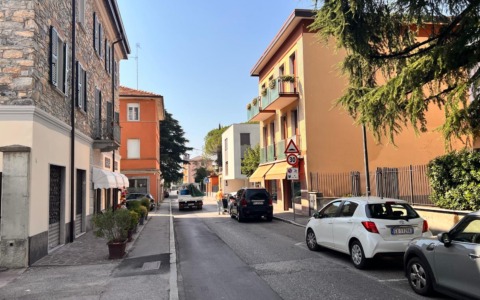 Via Volta, da domani chiusa al traffico per le asfaltature