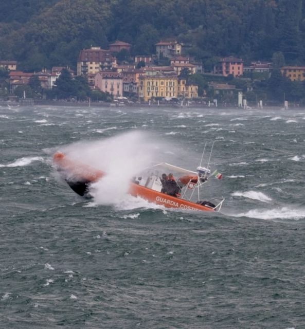 Maltempo: oltre 50 chiamate alla Guardia Costiera in tre ore