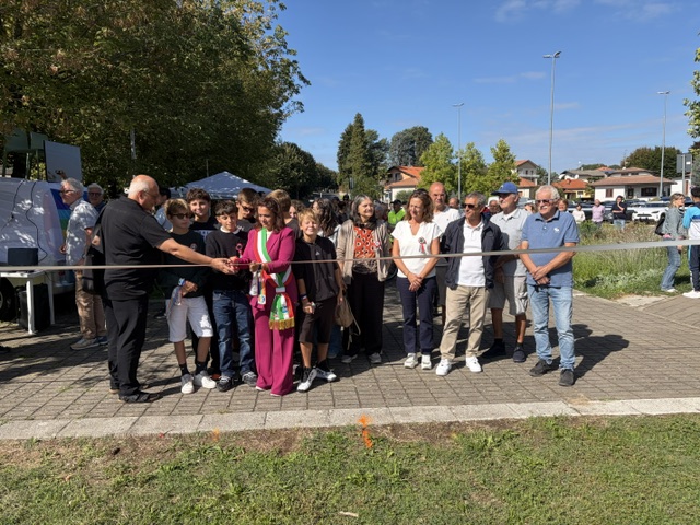 La Fiaccola della pace arriva a Lurate Caccivio, in 500 per una festa da incorniciare