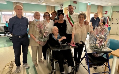 Ofelia e Teresa Angela: 203 anni di vita festeggiati in Casa anziani