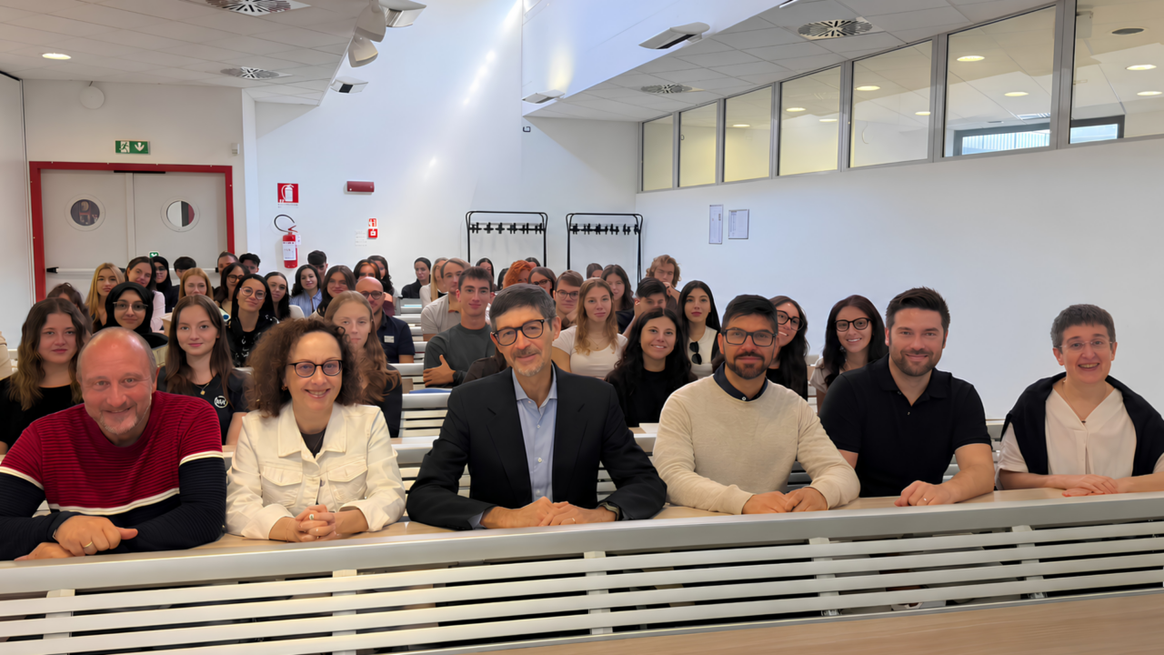 Prima lezione per il nuovo corso di Farmacia dell’Università dell’Insubria