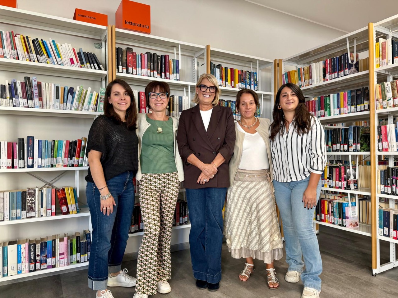 Libri, tè e conversazioni: alla Biblioteca Bernasconi arriva Book & Tea