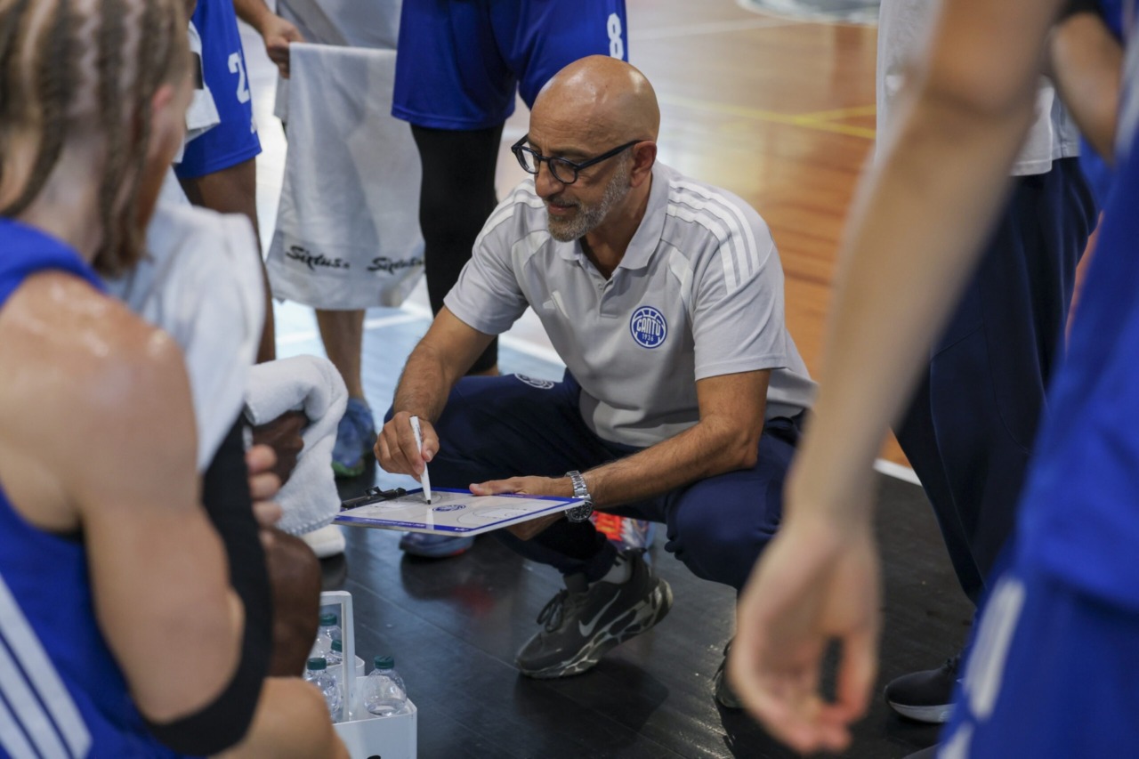 Acqua S.Bernardo Cantù, coach Vitucci presenta il match contro Venezia: “Squadra importante, dobbiamo scendere in campo con umiltà e orgoglio”
