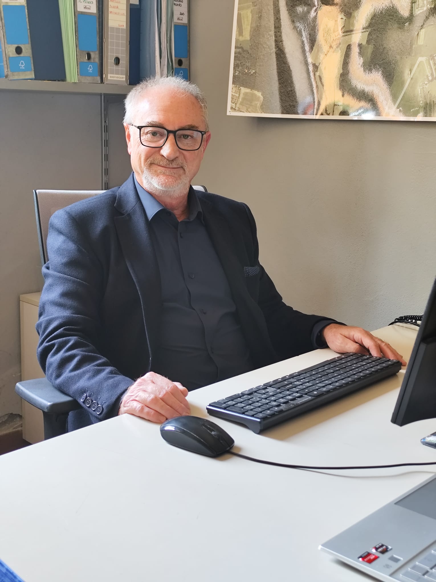 L’architetto Matteo Petronio si ritira dopo 14 anni al Comune di Orsenigo, ringraziando la collaborazione con sindaci e amministratori