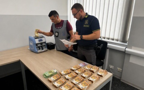 Valico di Brogeda: Guardia di finanaza e Agenzia delle dogane sequestrano 240mila euro di denaro contante