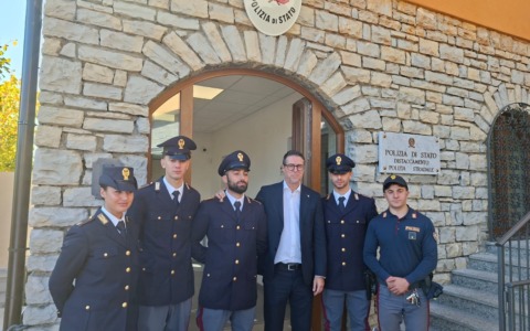 Taglio del nastro per il nuovo distaccamento di Polizia Stradale di Sala Comacina