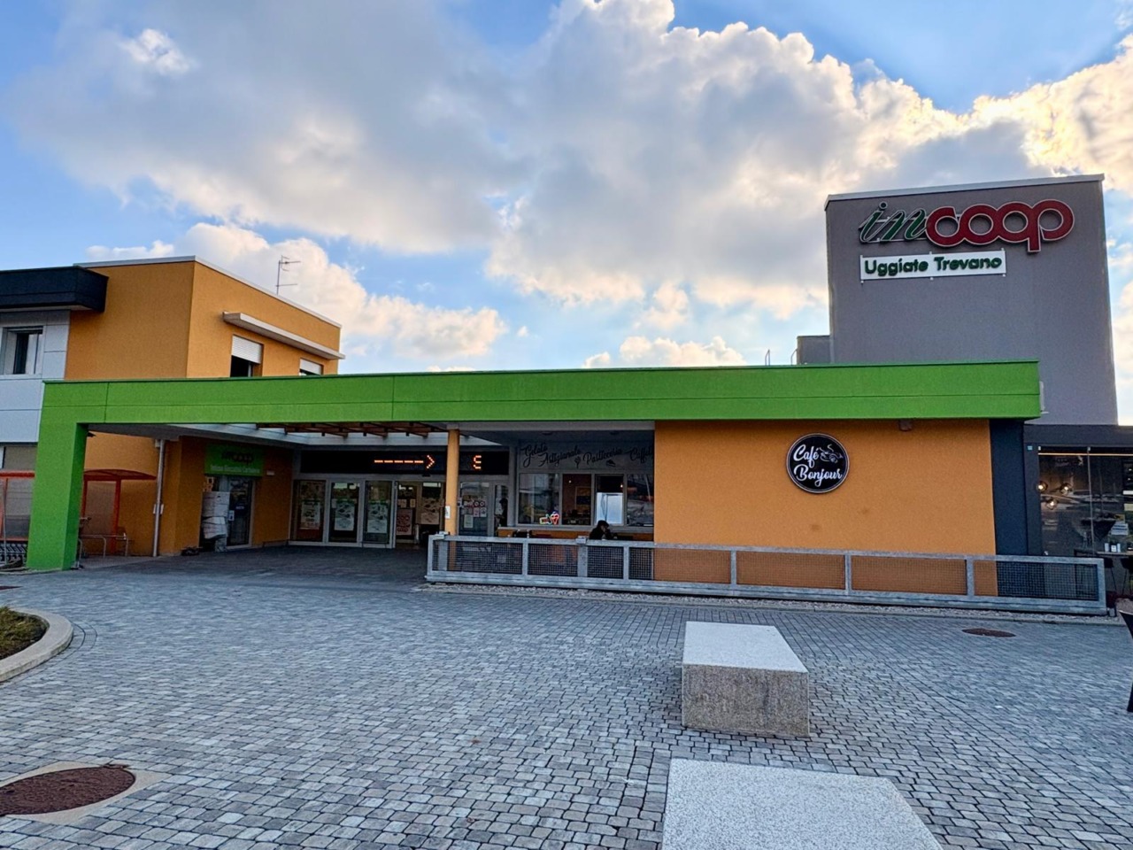 Coop Lombardia prosegue il suo piano di sviluppo: nella rete sette negozi di Coop Como Consumo
