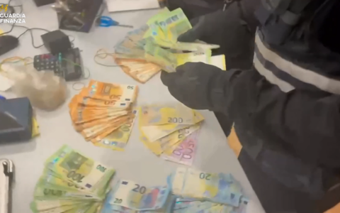 Scoperta nel milanese la “banca occulta” della mafia, perquisizioni anche nel comasco