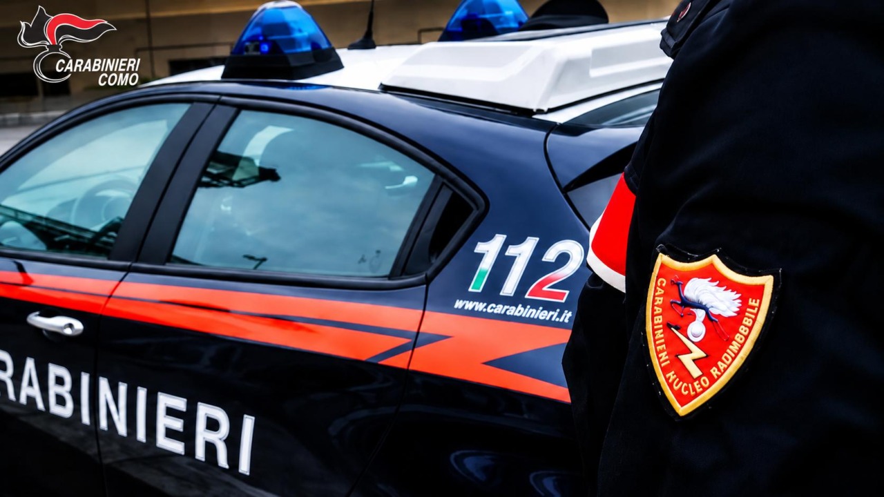 Guidava senza patente un’auto rubata: denunciato
